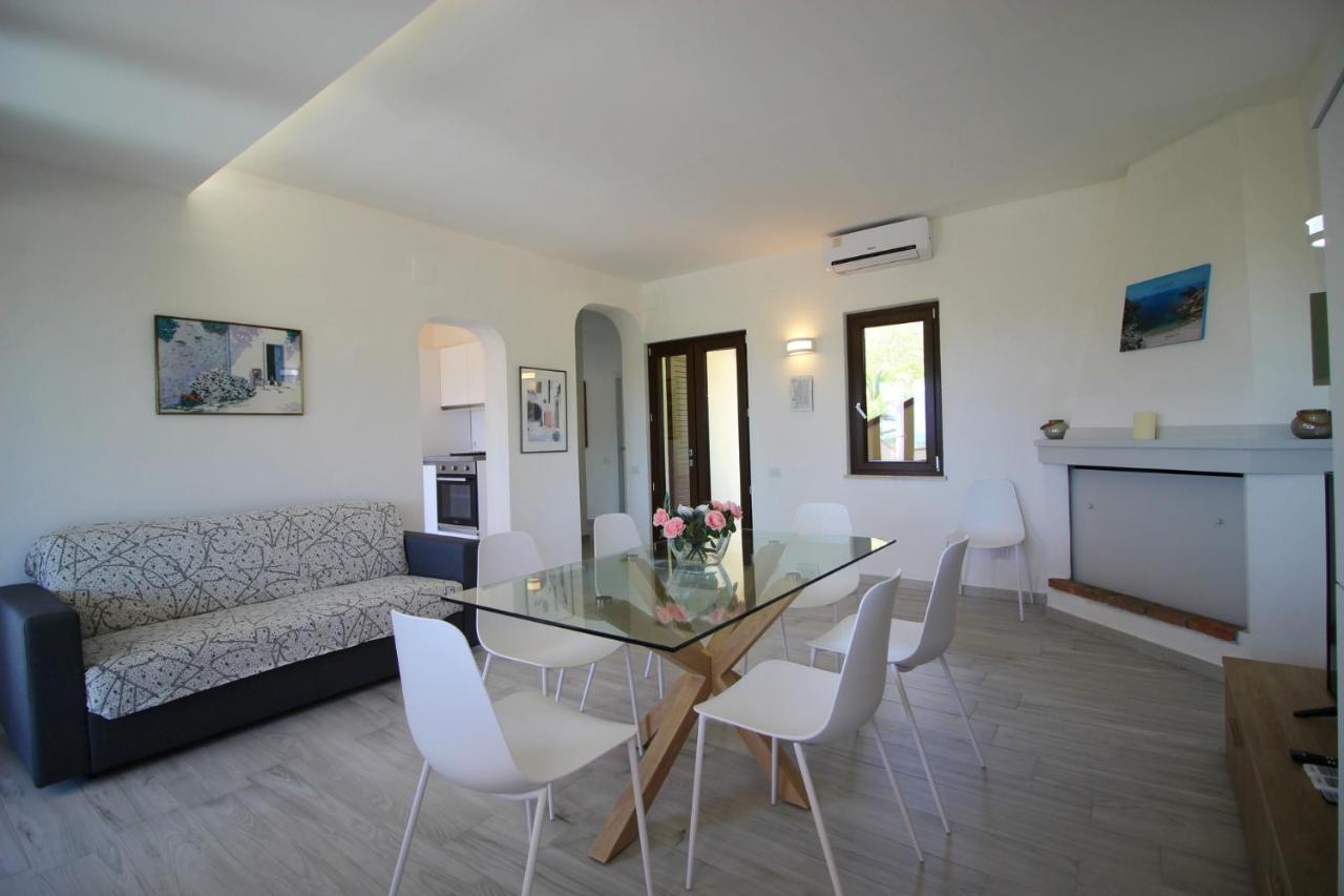Case Vacanza Baiazzurra Monte Nai Exteriér fotografie